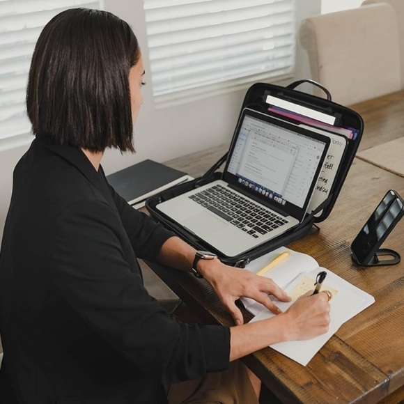 Worky Office Everywhere Laptop Portable Briefcase Organizer - Picture 4 of 11